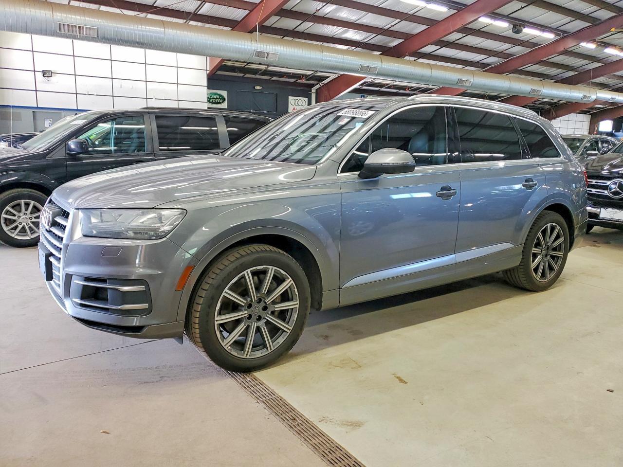 2017 AUDI Q7 — фото 1
