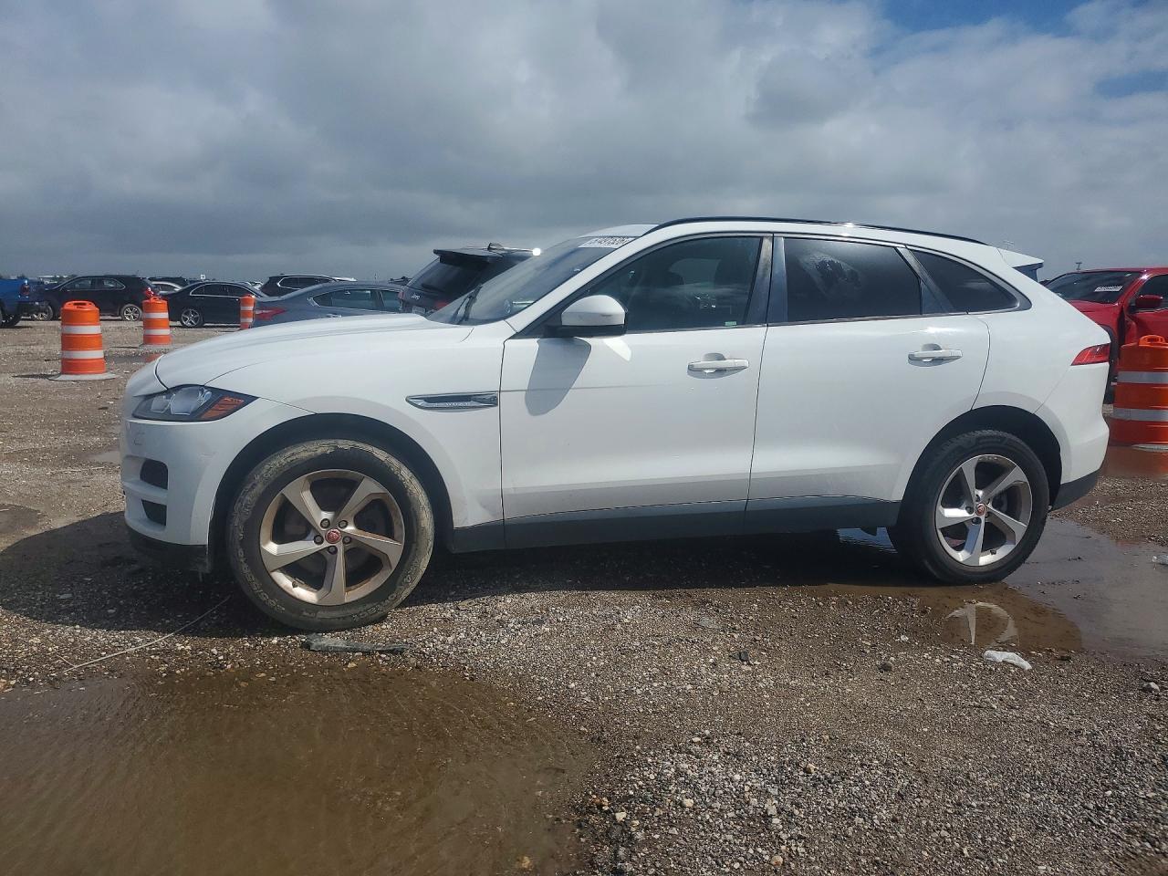 2017 JAGUAR F-PACE — фото 1