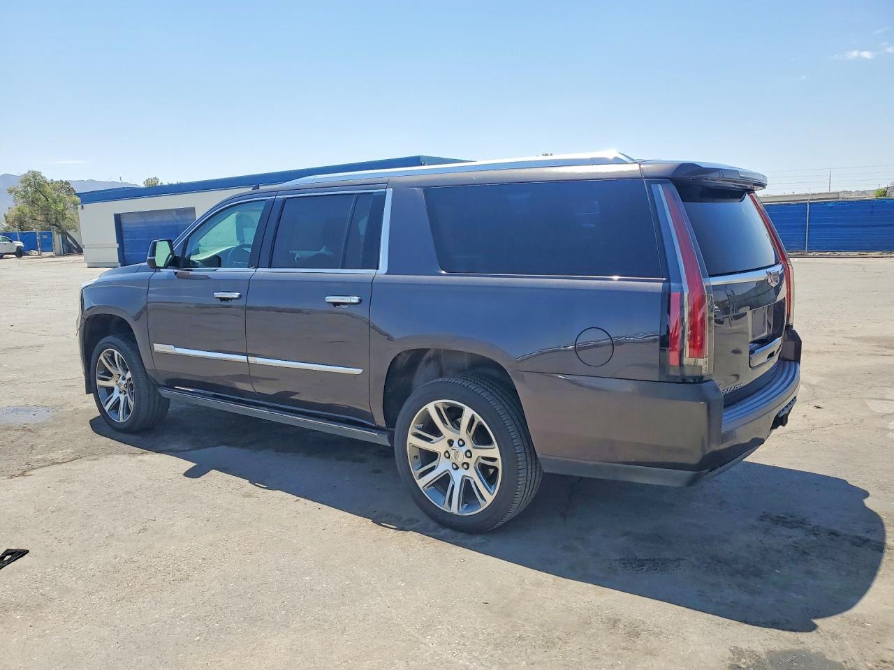 CADILLAC ESCALADE