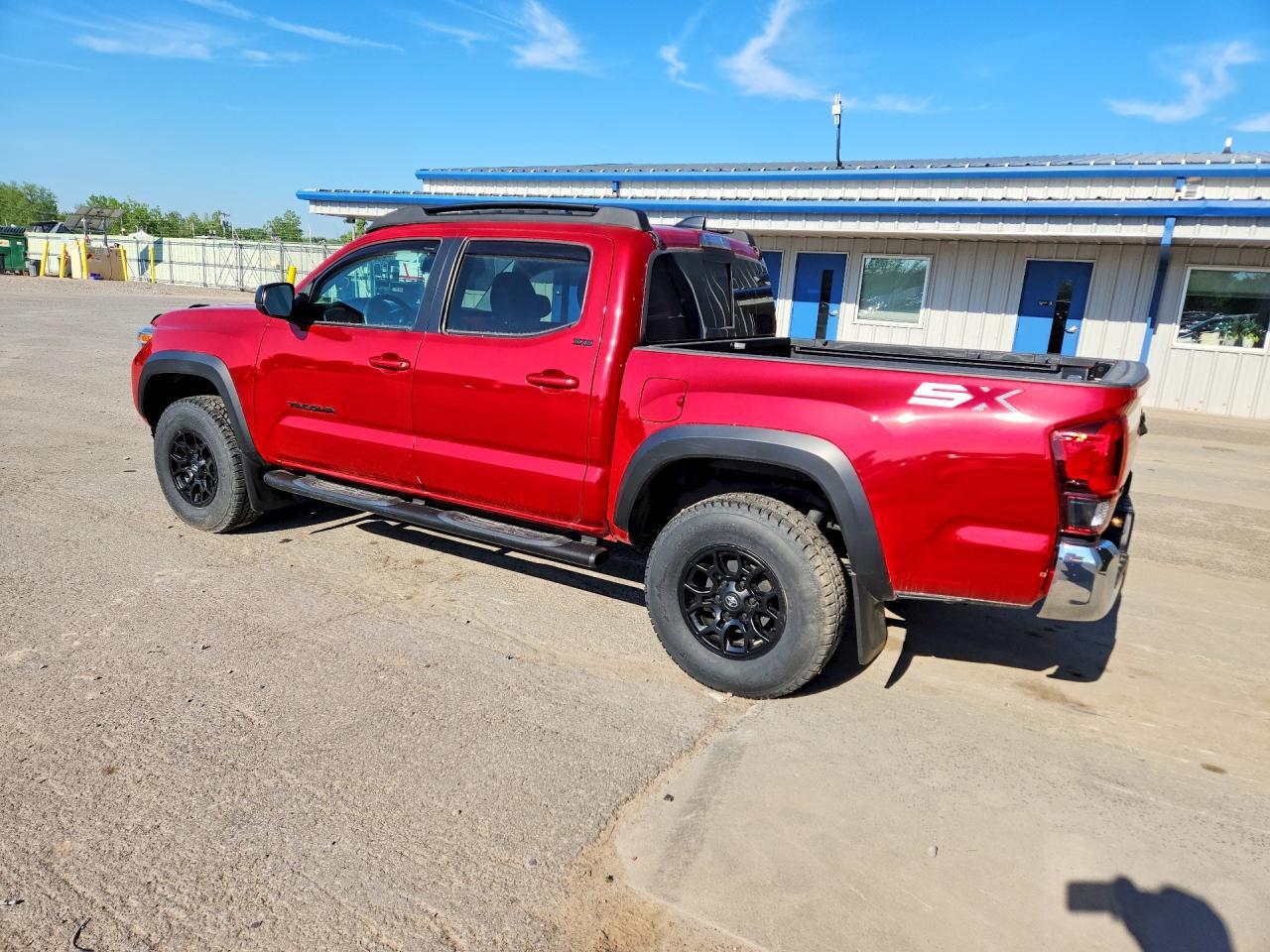 TOYOTA TACOMA