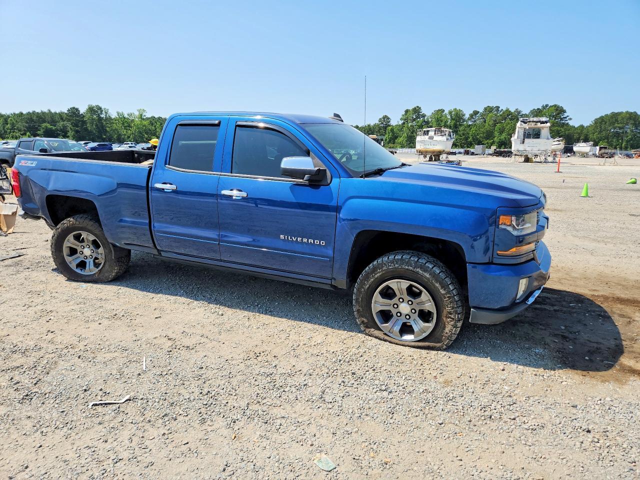 2017 CHEVROLET SILVERADO 1500 — фото 4