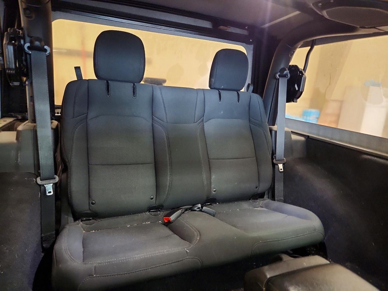 2021 JEEP WRANGLER — фото 11