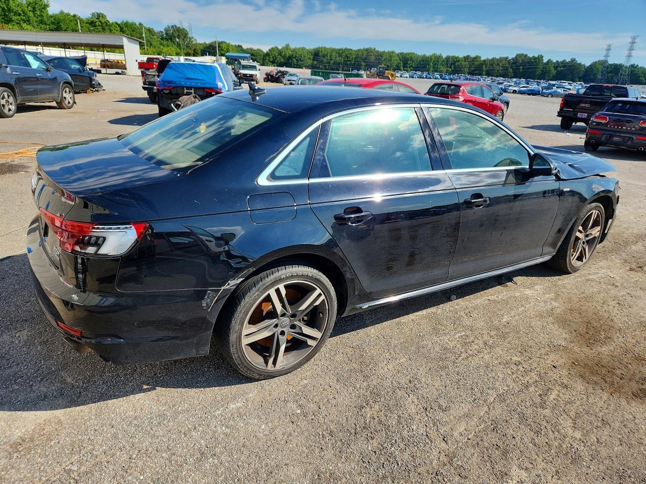 2017 AUDI A4 — фото 3