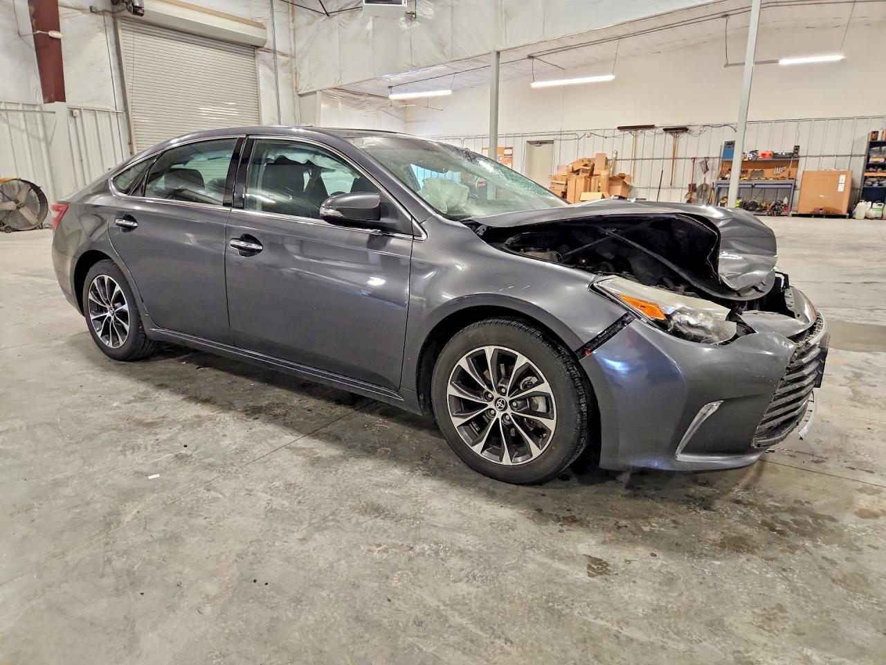 2017 TOYOTA AVALON — фото 4