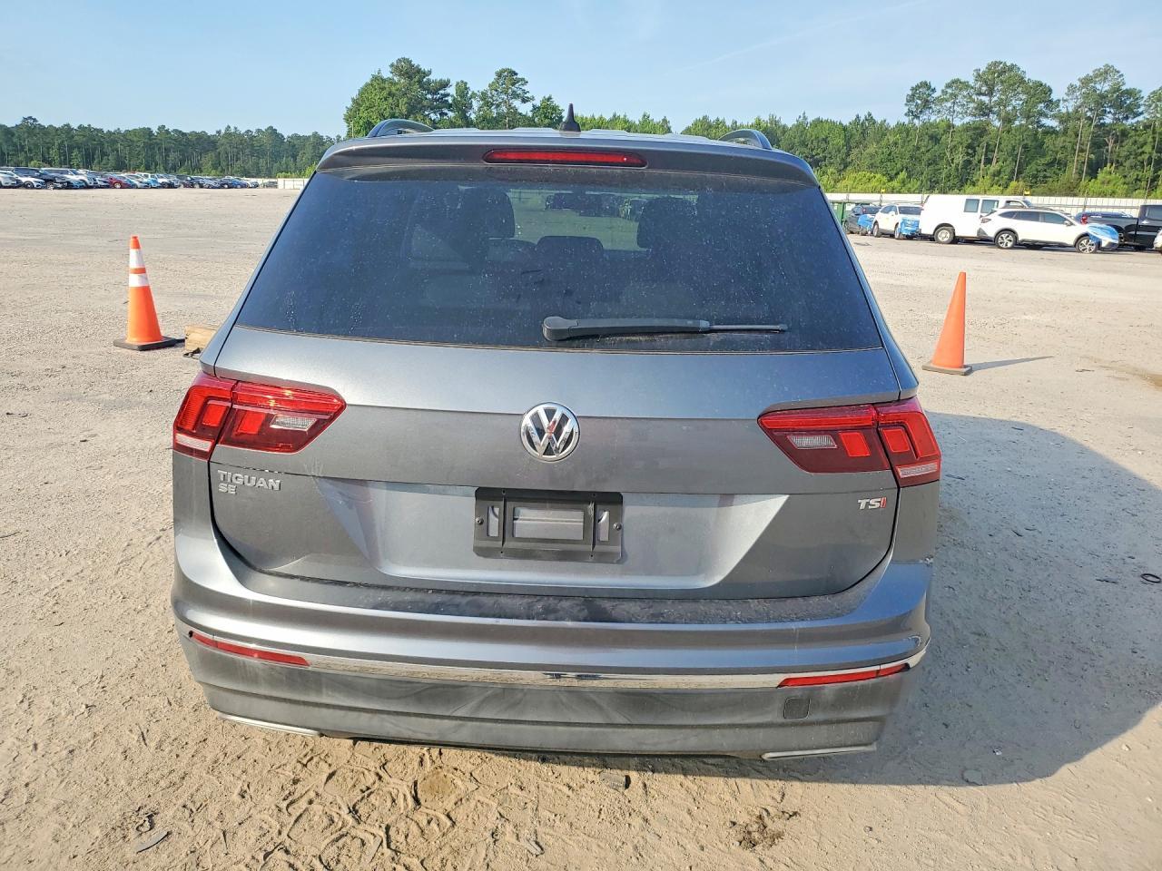 2018 VOLKSWAGEN TIGUAN — фото 6