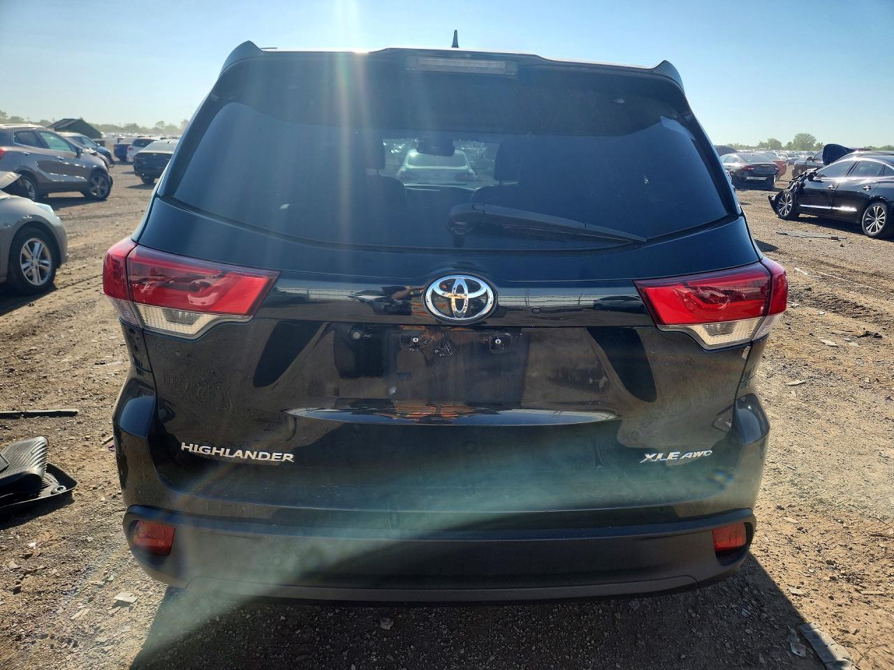 2018 TOYOTA HIGHLANDER — фото 6