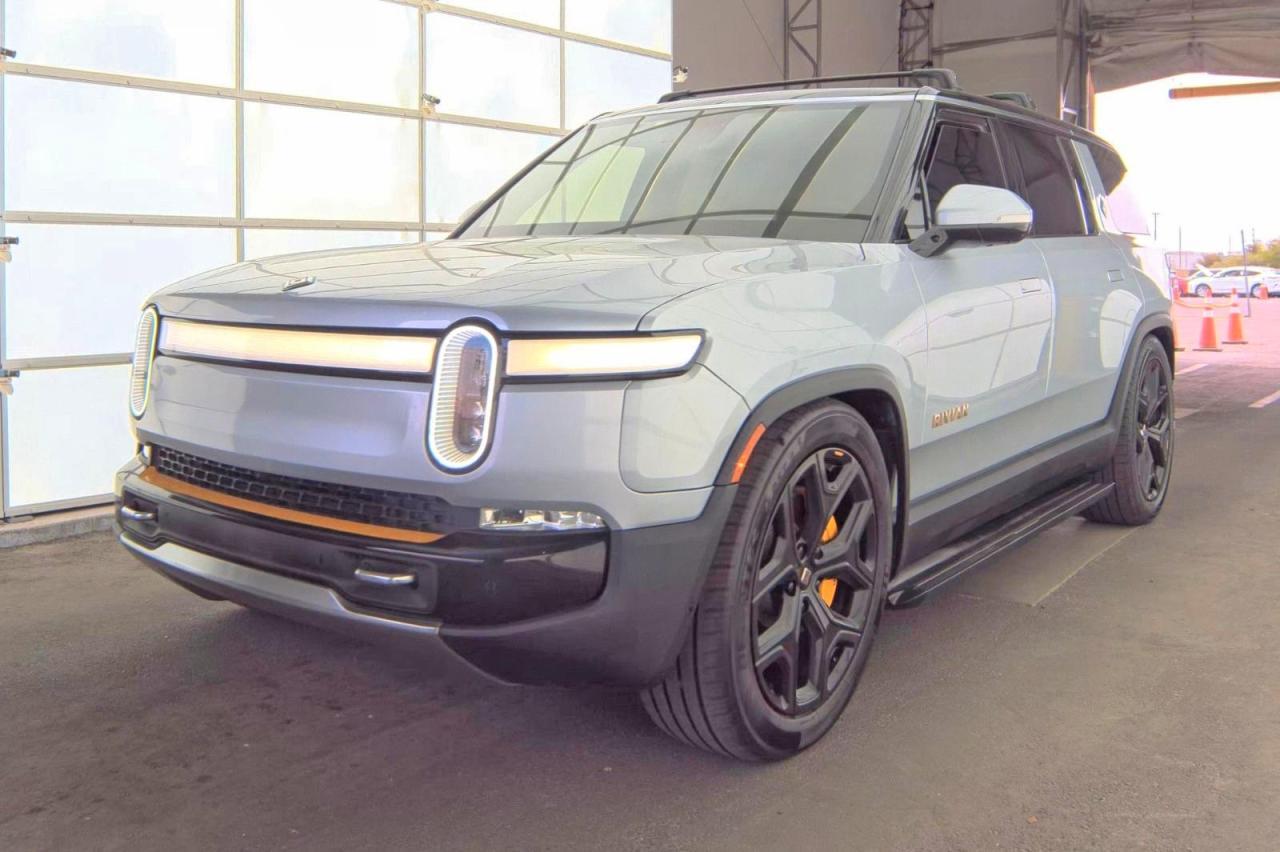 RIVIAN R1S