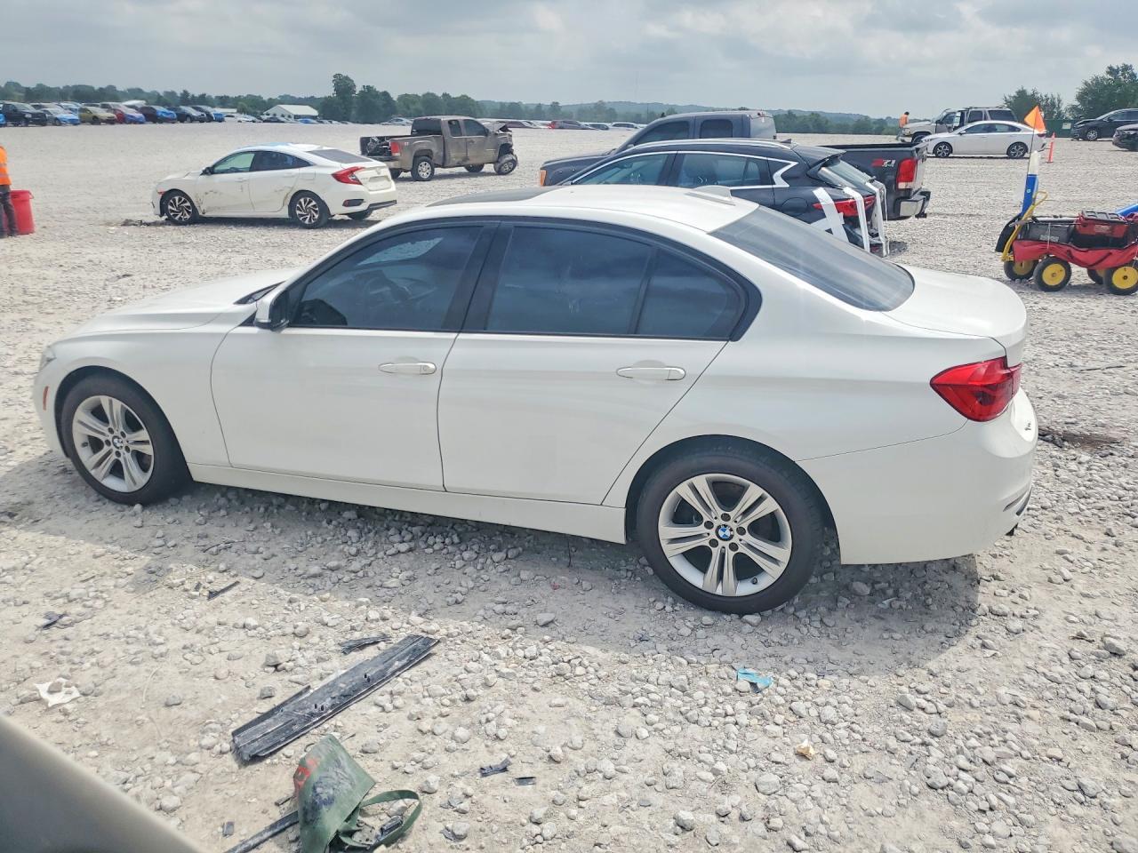 2016 BMW 3 SERIES — фото 2