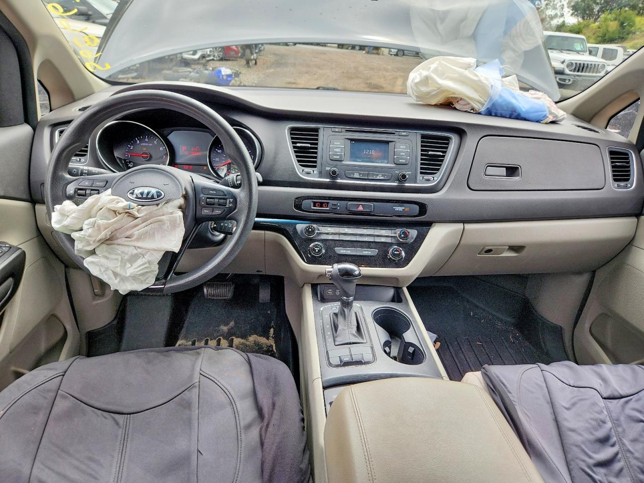 2016 KIA SEDONA — фото 8