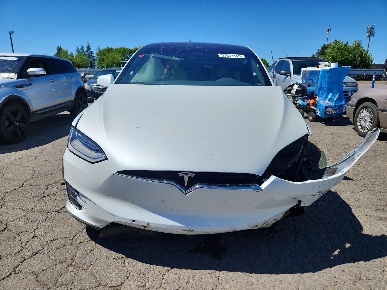 2020 TESLA MODEL X — фото 5