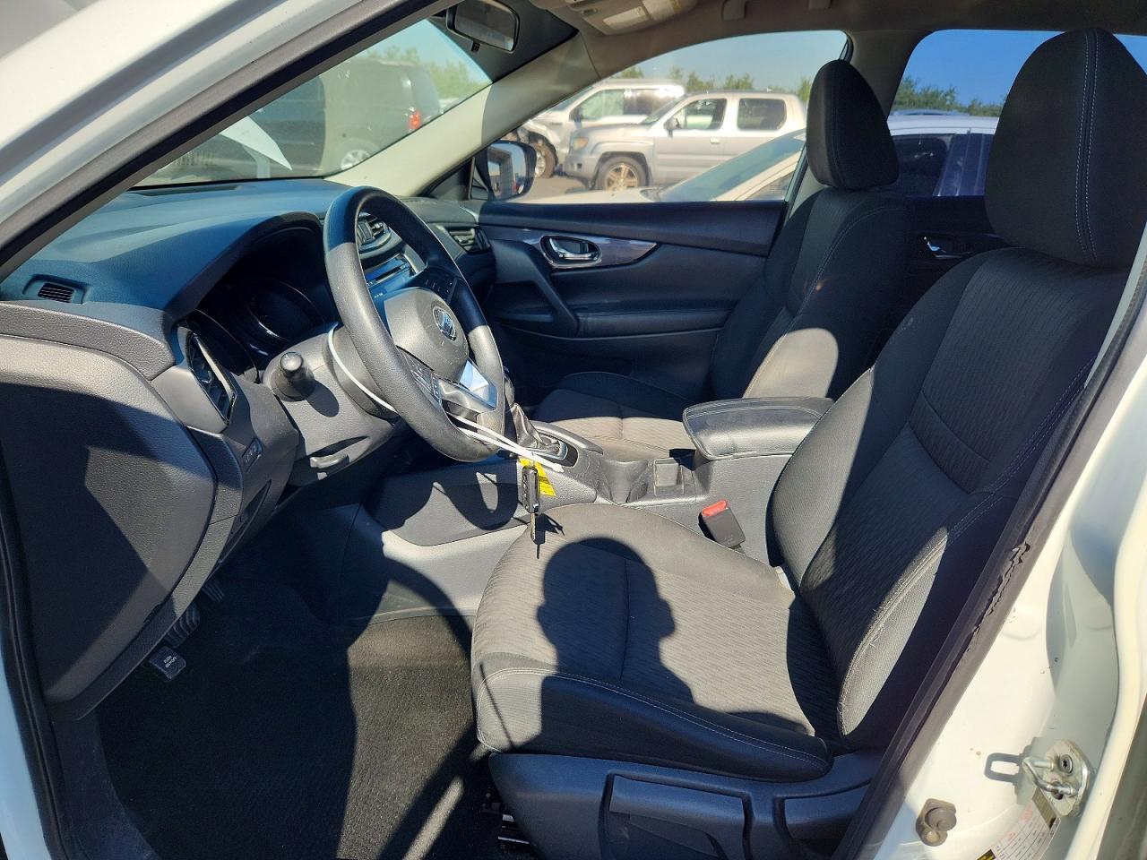 2017 NISSAN ROGUE — фото 7