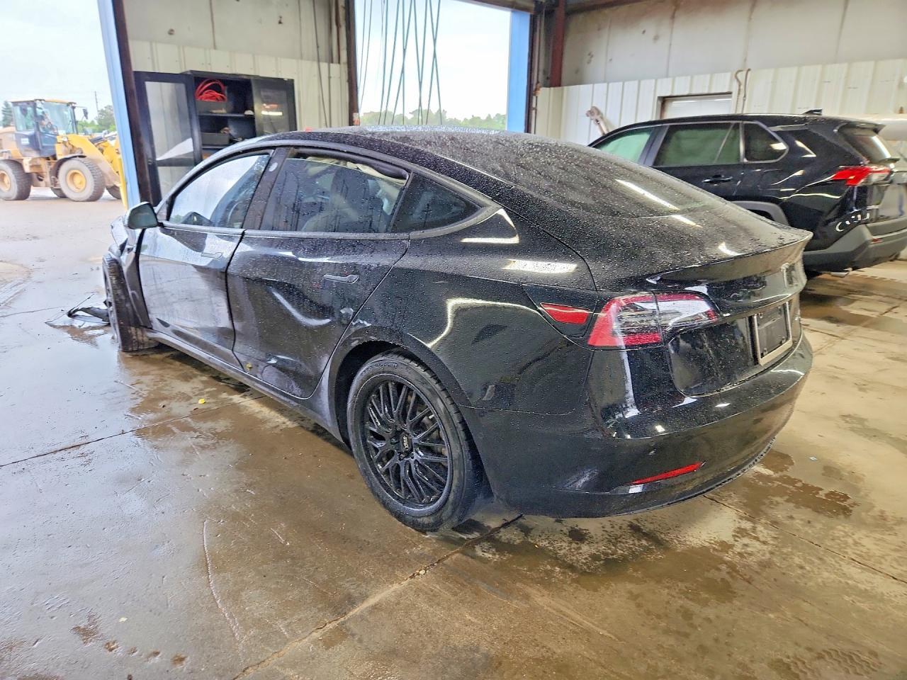 2019 TESLA MODEL 3 — фото 2