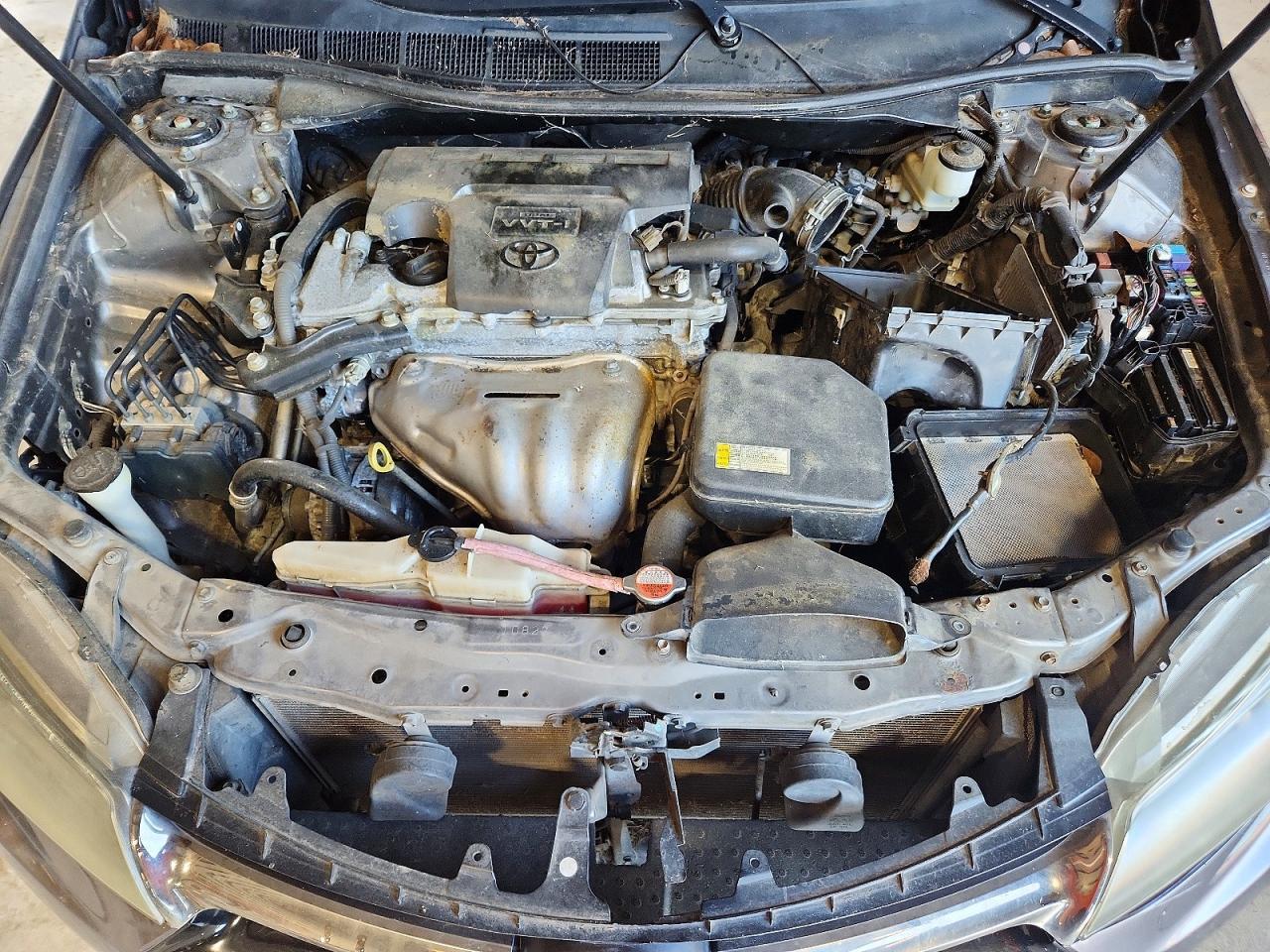 TOYOTA CAMRY