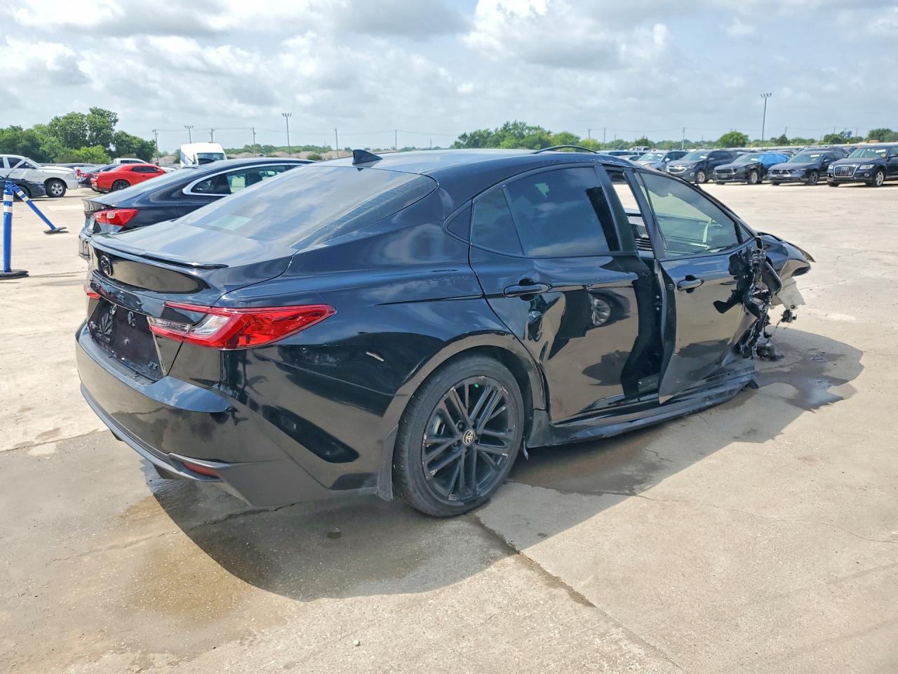 2025 TOYOTA CAMRY HYBRID — фото 3