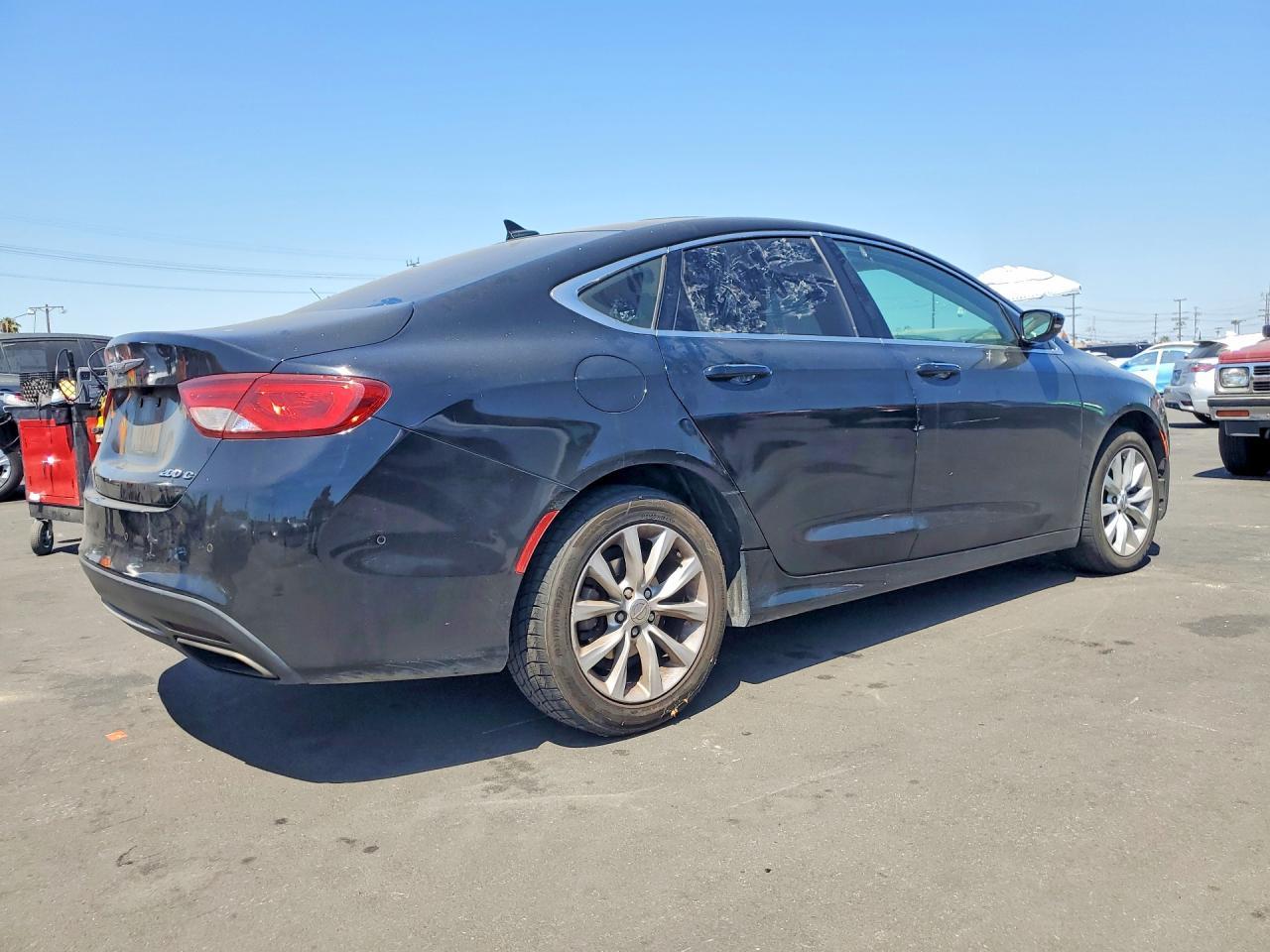 2015 CHRYSLER 200 — фото 3