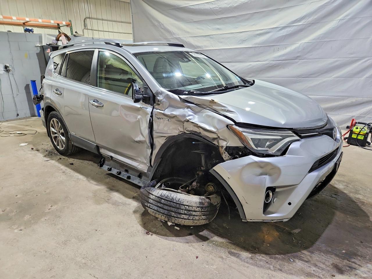 2018 TOYOTA RAV4 HYBRID — фото 4