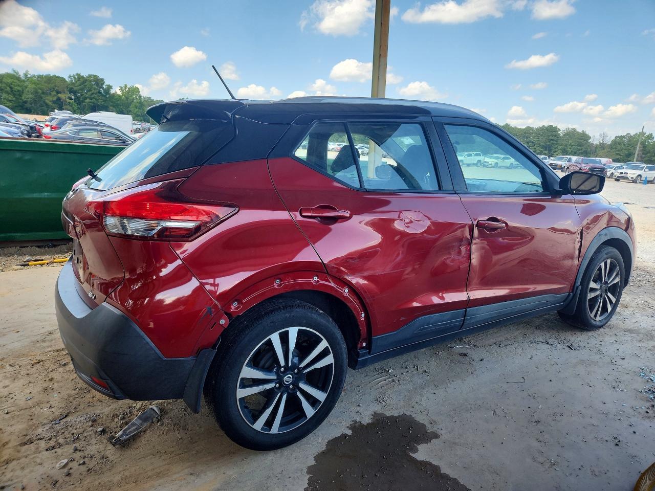 2019 NISSAN KICKS — фото 3
