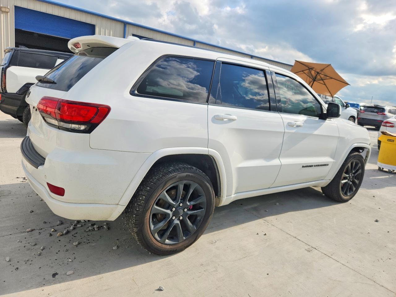 2020 JEEP GRAND CHEROKEE — фото 3