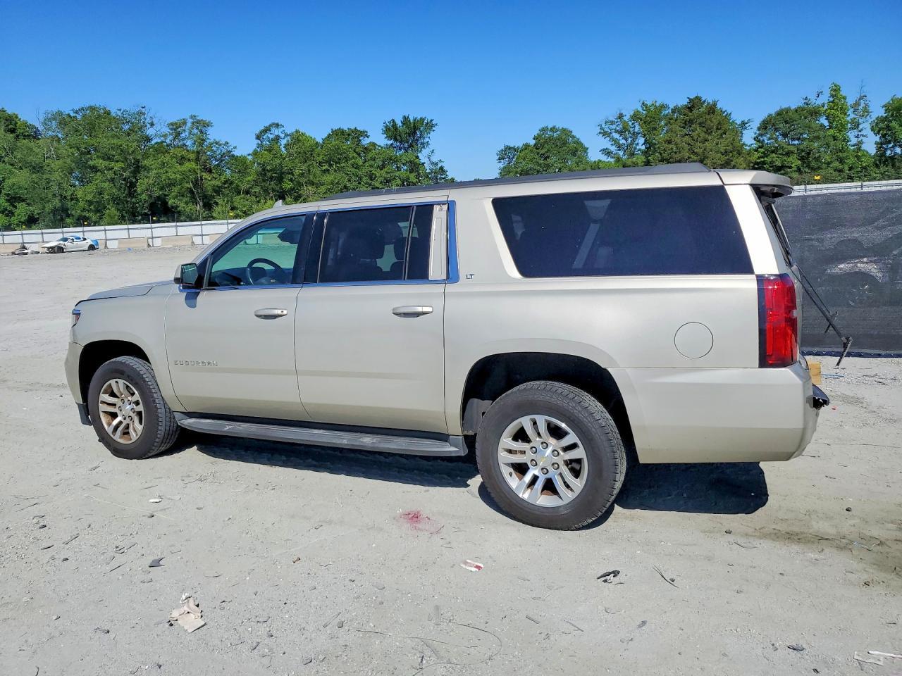 2015 CHEVROLET SUBURBAN — фото 2