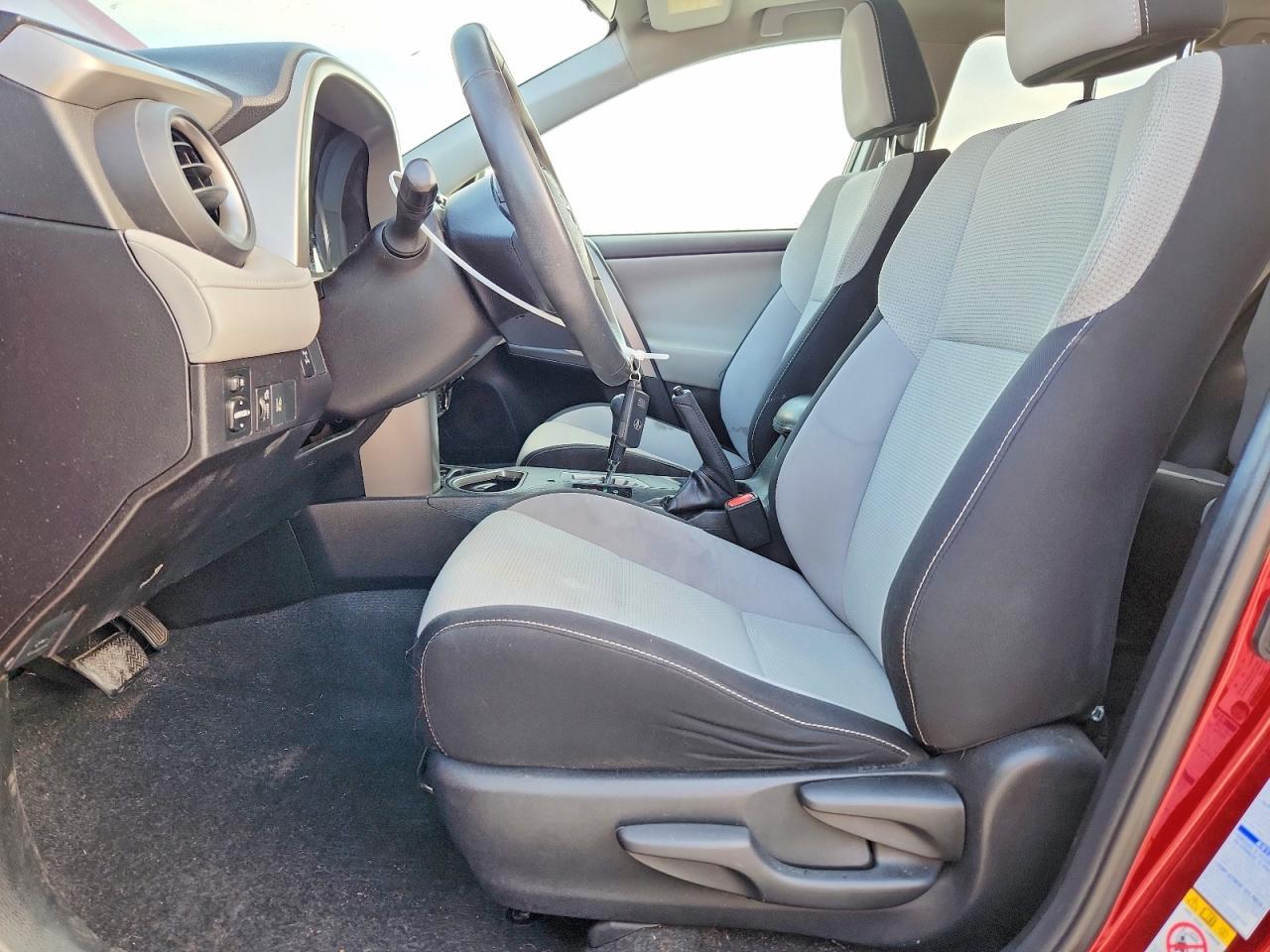 2018 TOYOTA RAV4 — фото 7