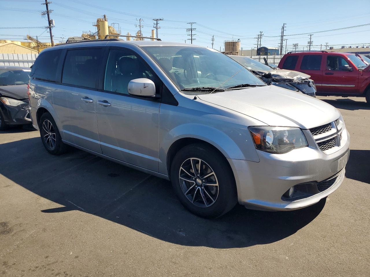 2018 DODGE GRAND CARAVAN — фото 4