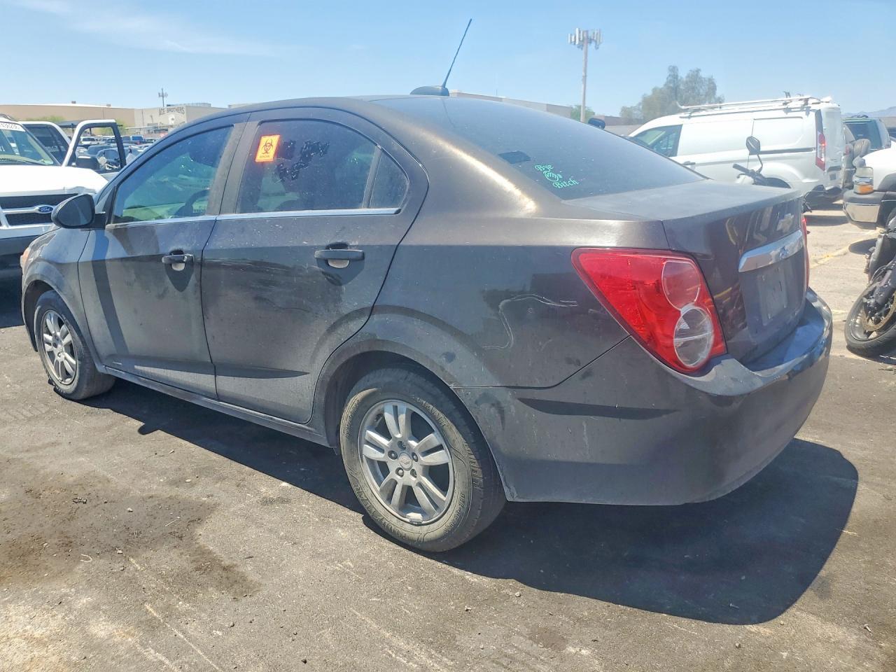 2016 CHEVROLET SONIC — фото 2