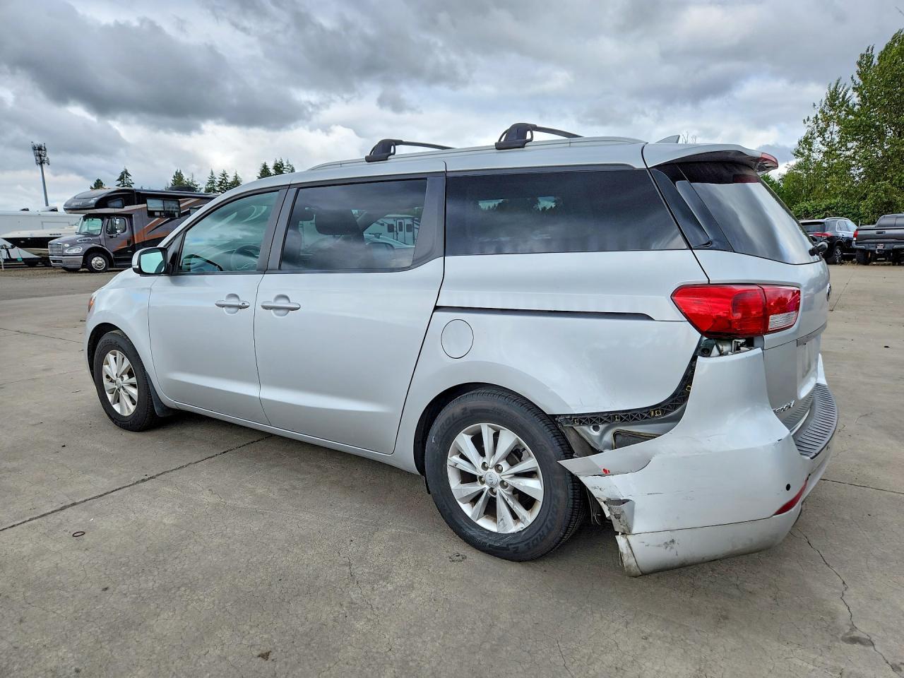 2016 KIA SEDONA — фото 2