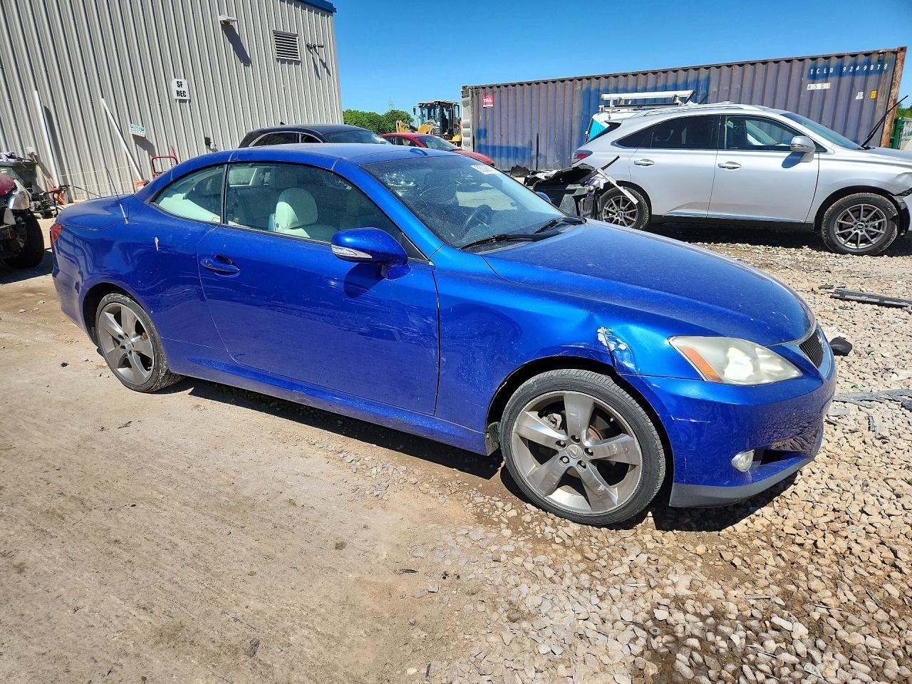 2010 LEXUS IS 250 — фото 4