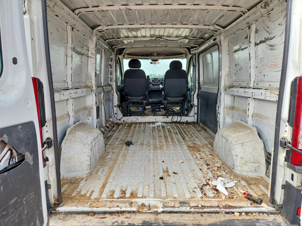 2014 RAM PROMASTER 1500 — фото 10