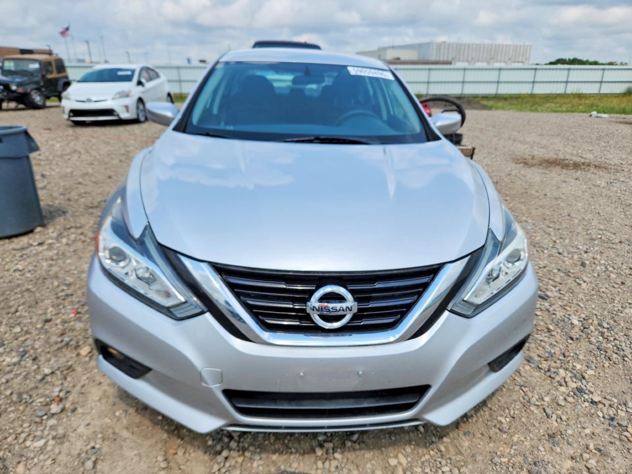 2017 NISSAN ALTIMA — фото 5
