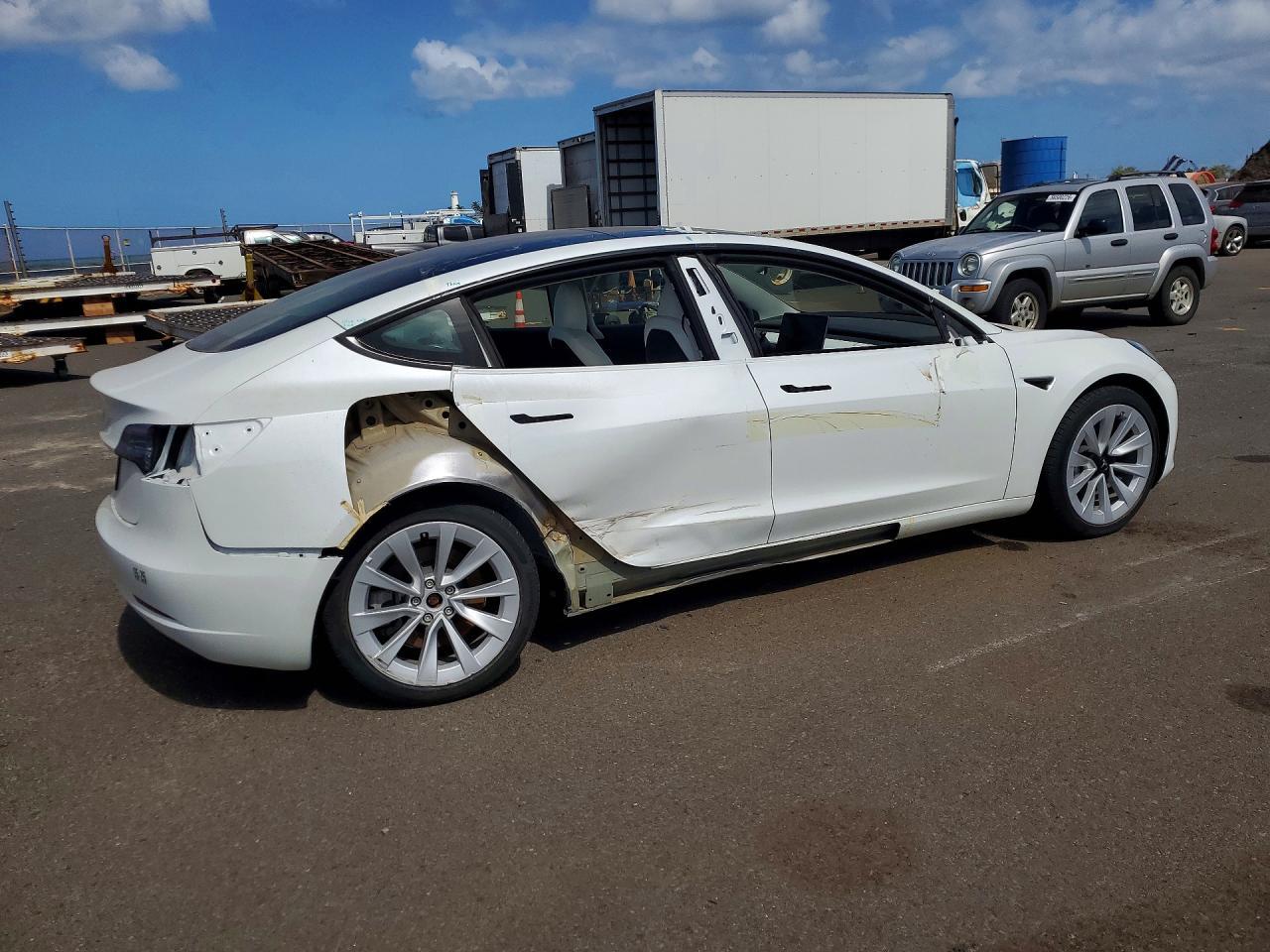 2023 TESLA MODEL 3 — фото 3