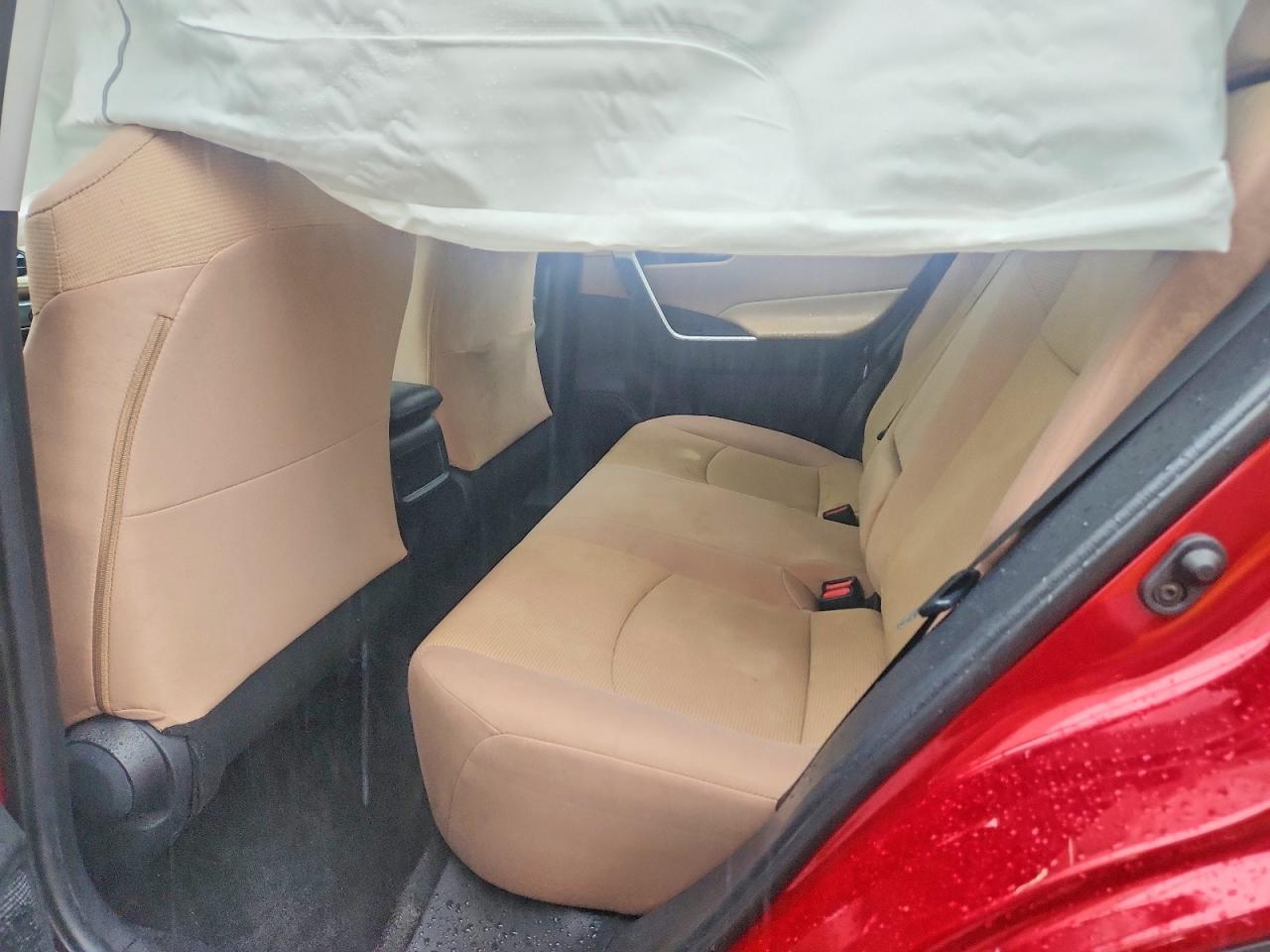 2019 TOYOTA RAV4 — фото 11
