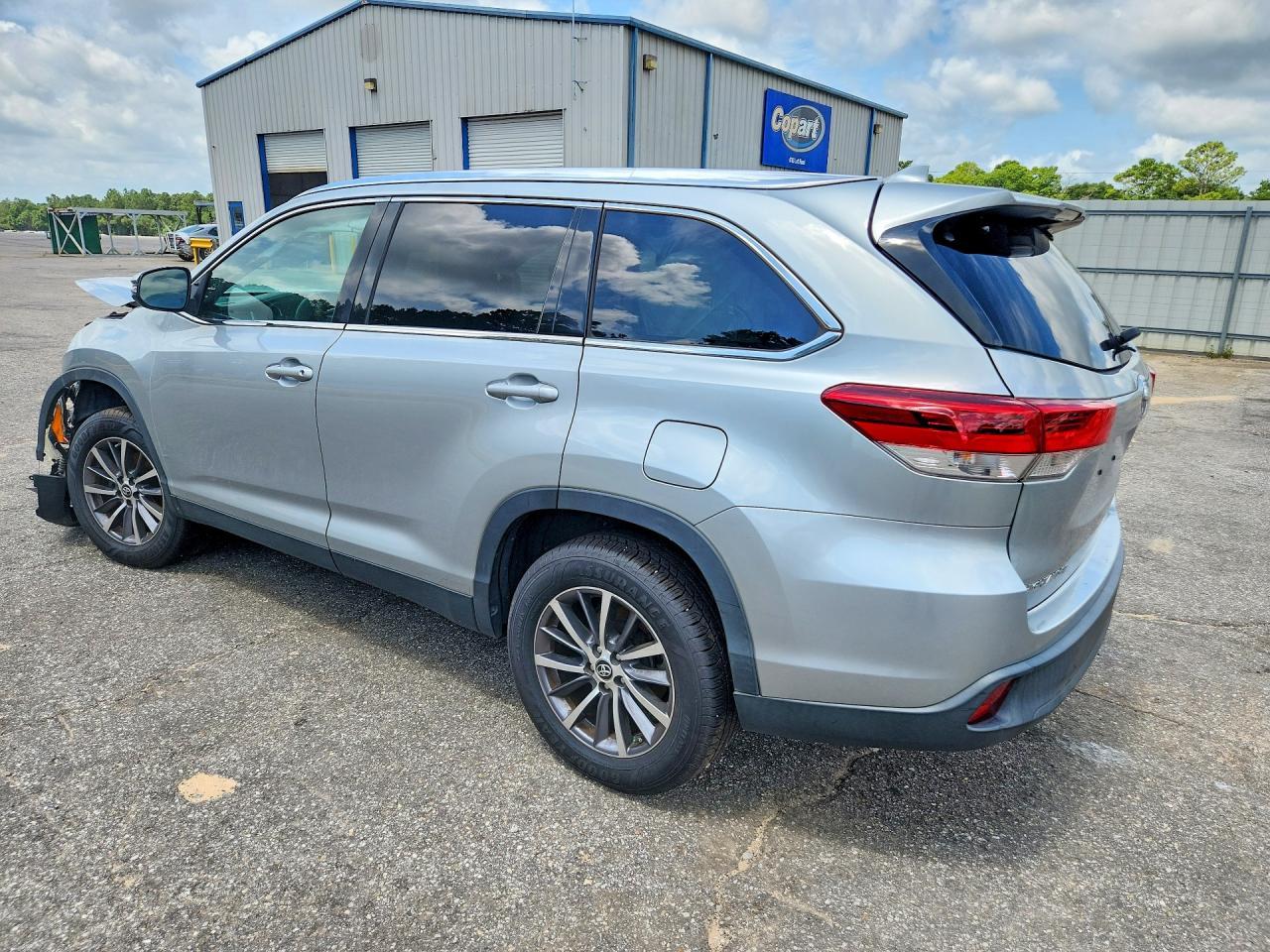 2019 TOYOTA HIGHLANDER — фото 2