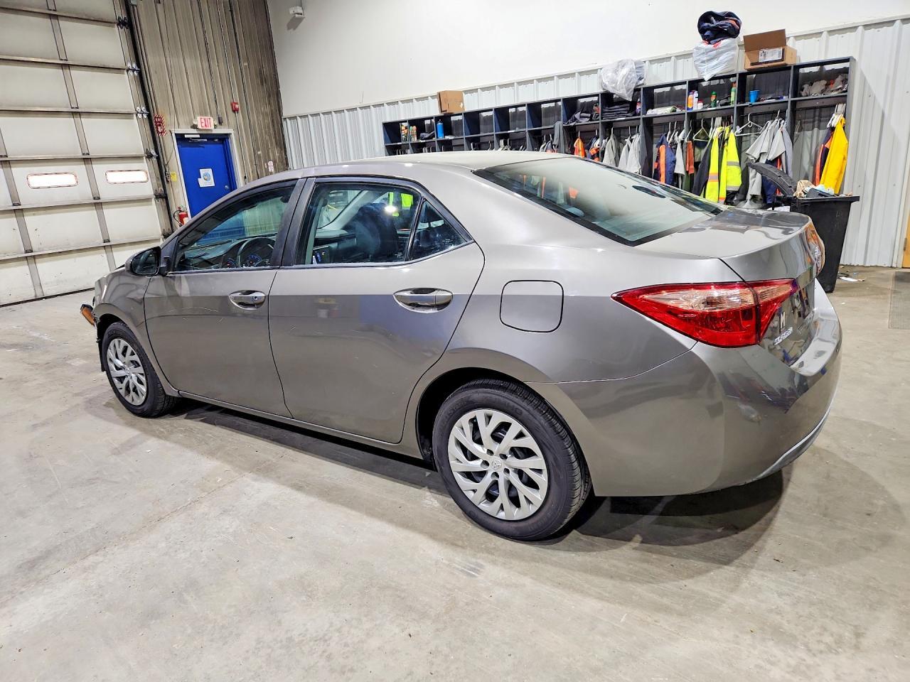 2019 TOYOTA COROLLA — фото 2