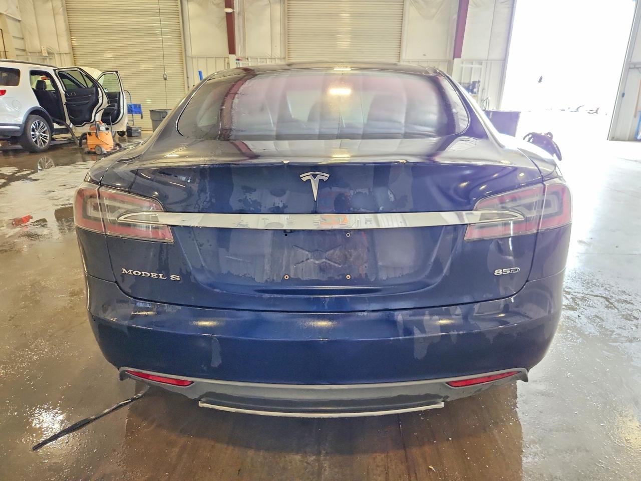 2015 TESLA MODEL S — фото 6