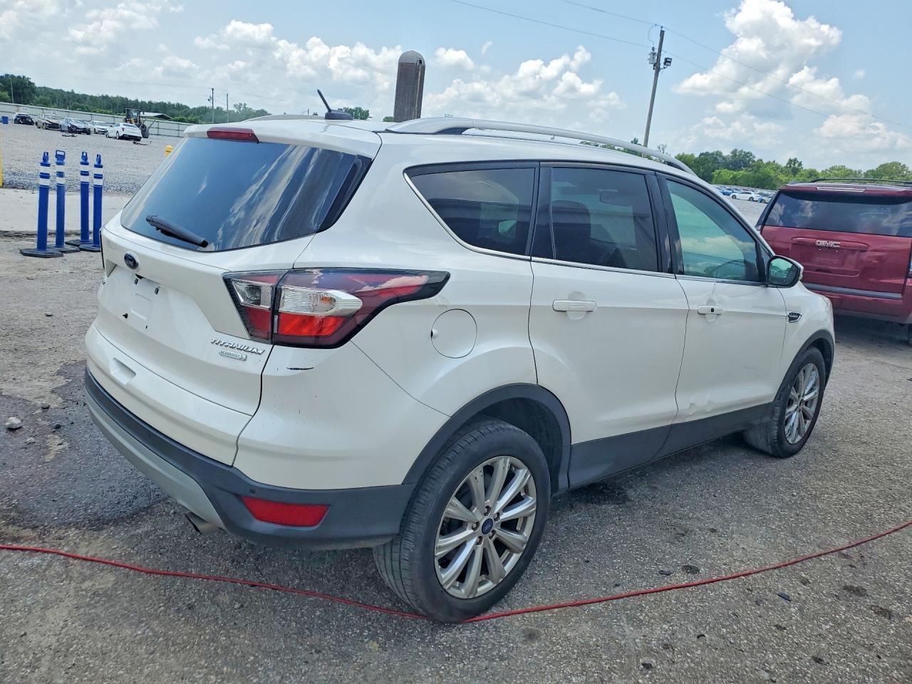 2017 FORD ESCAPE — фото 3