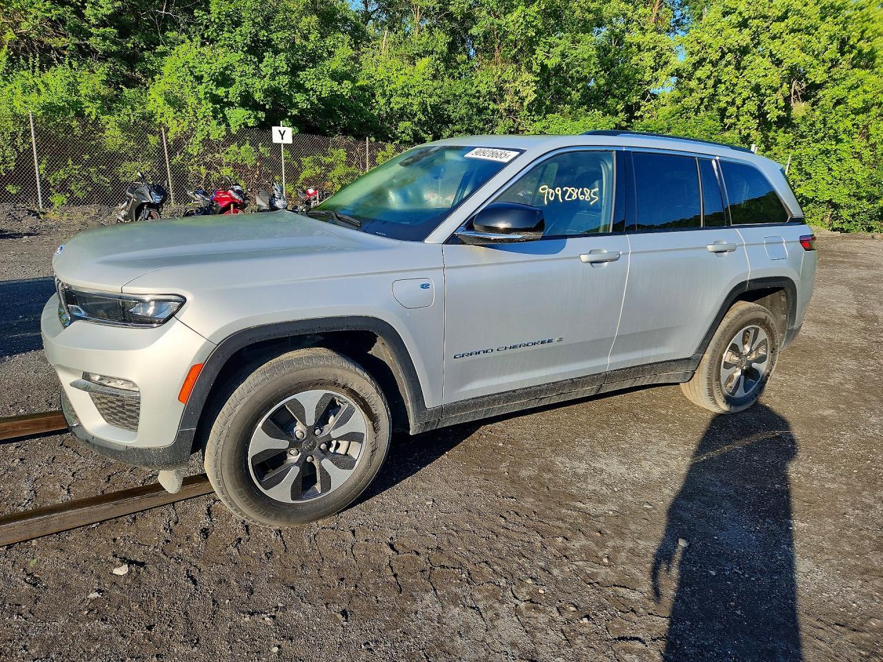2023 JEEP GRAND CHEROKEE — фото 1