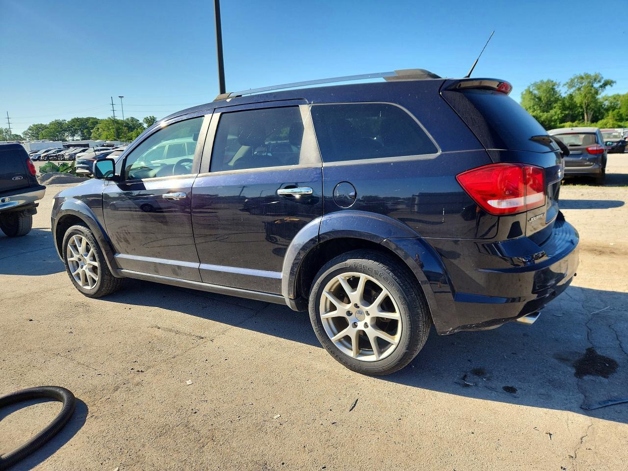 2011 DODGE JOURNEY — фото 2