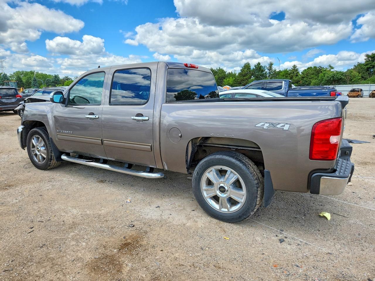 2013 CHEVROLET SILVERADO 1500 — фото 2