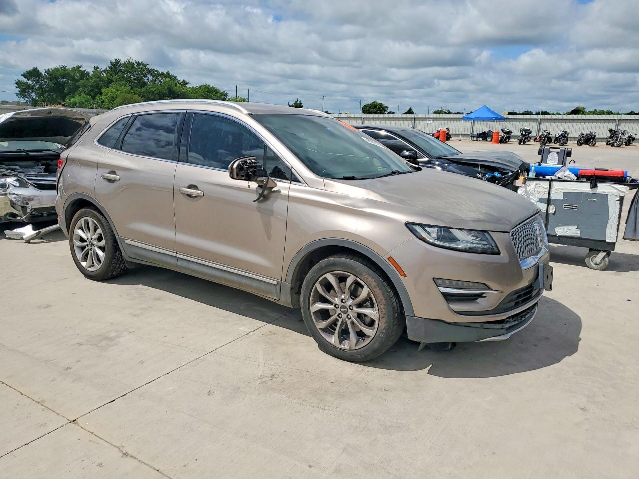 2019 LINCOLN MKC — фото 4