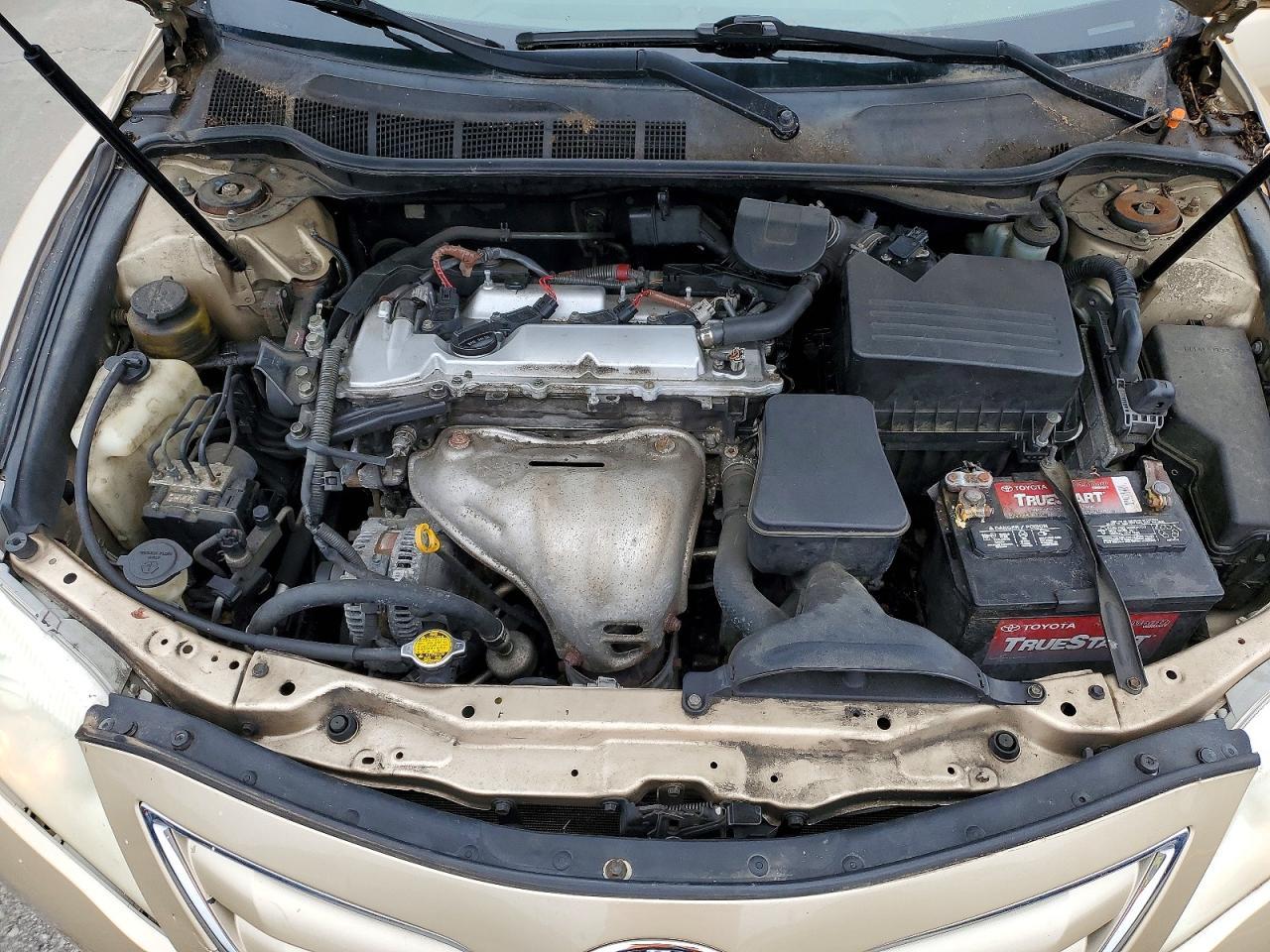 2011 TOYOTA CAMRY — фото 11
