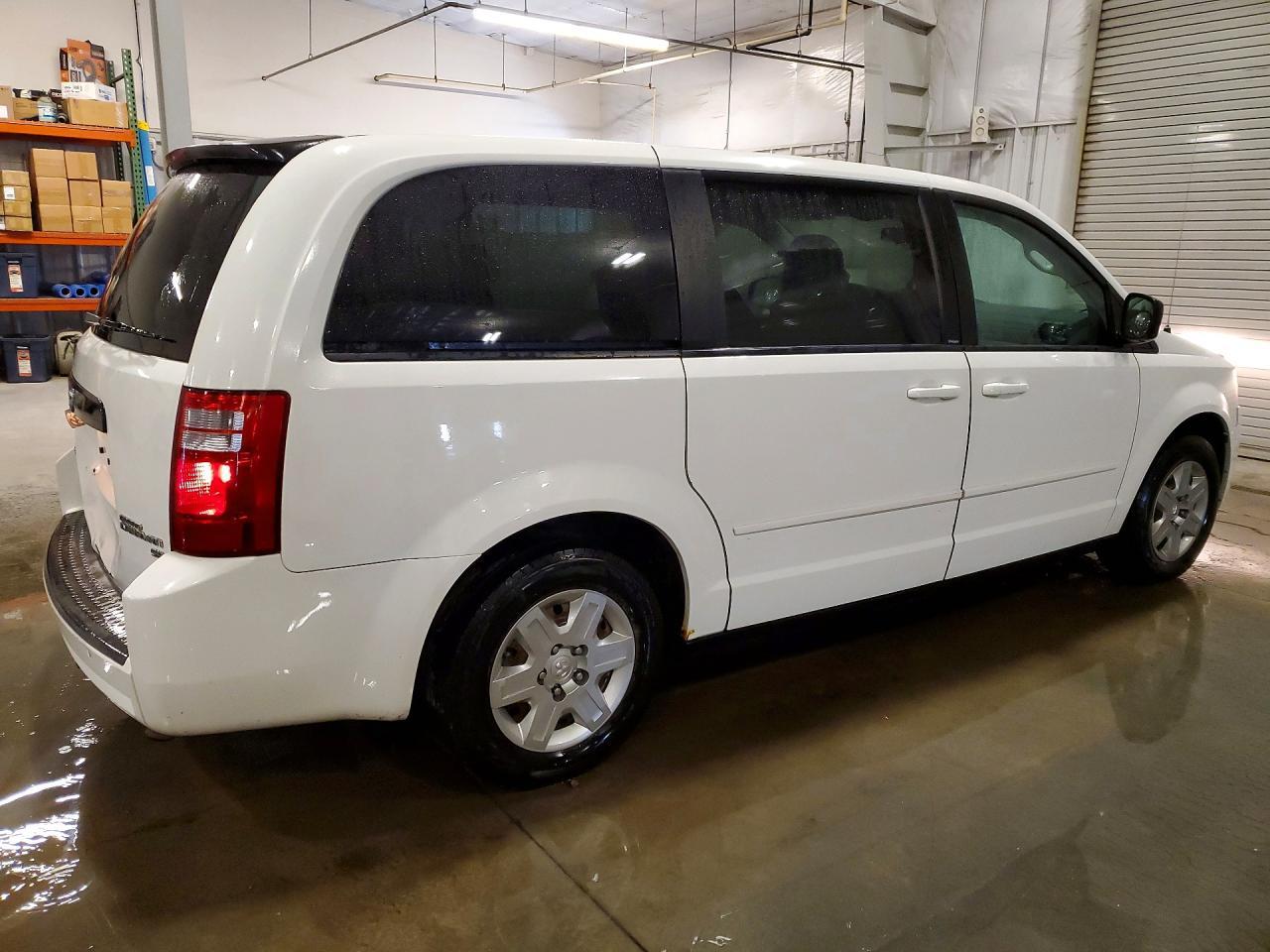 2010 DODGE GRAND CARAVAN — фото 3