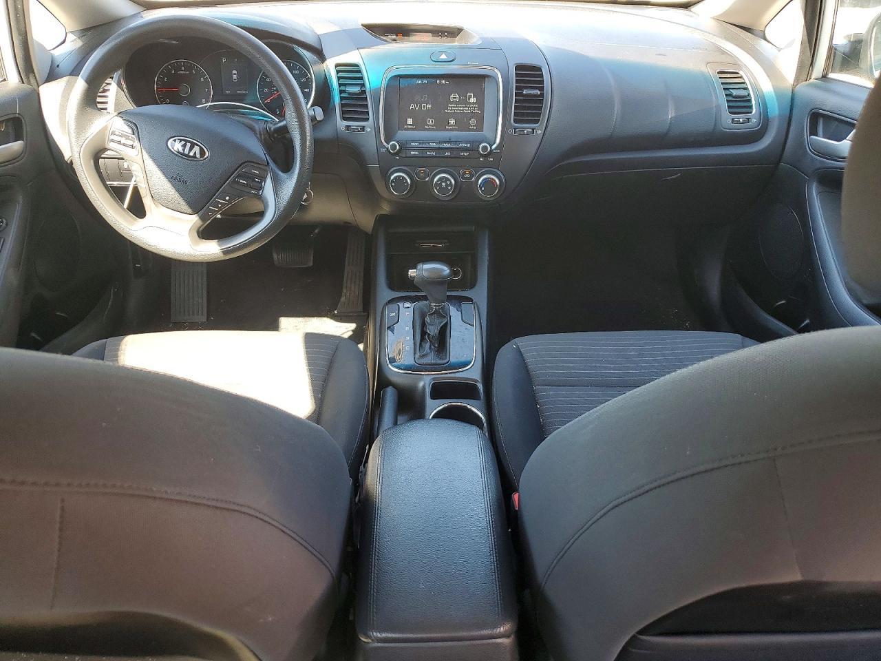 2018 KIA FORTE — фото 8