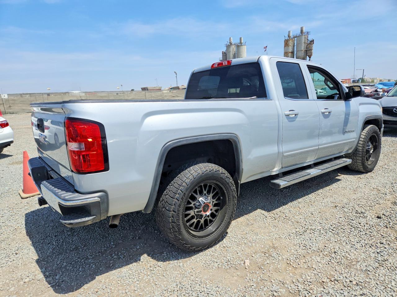 GMC SIERRA