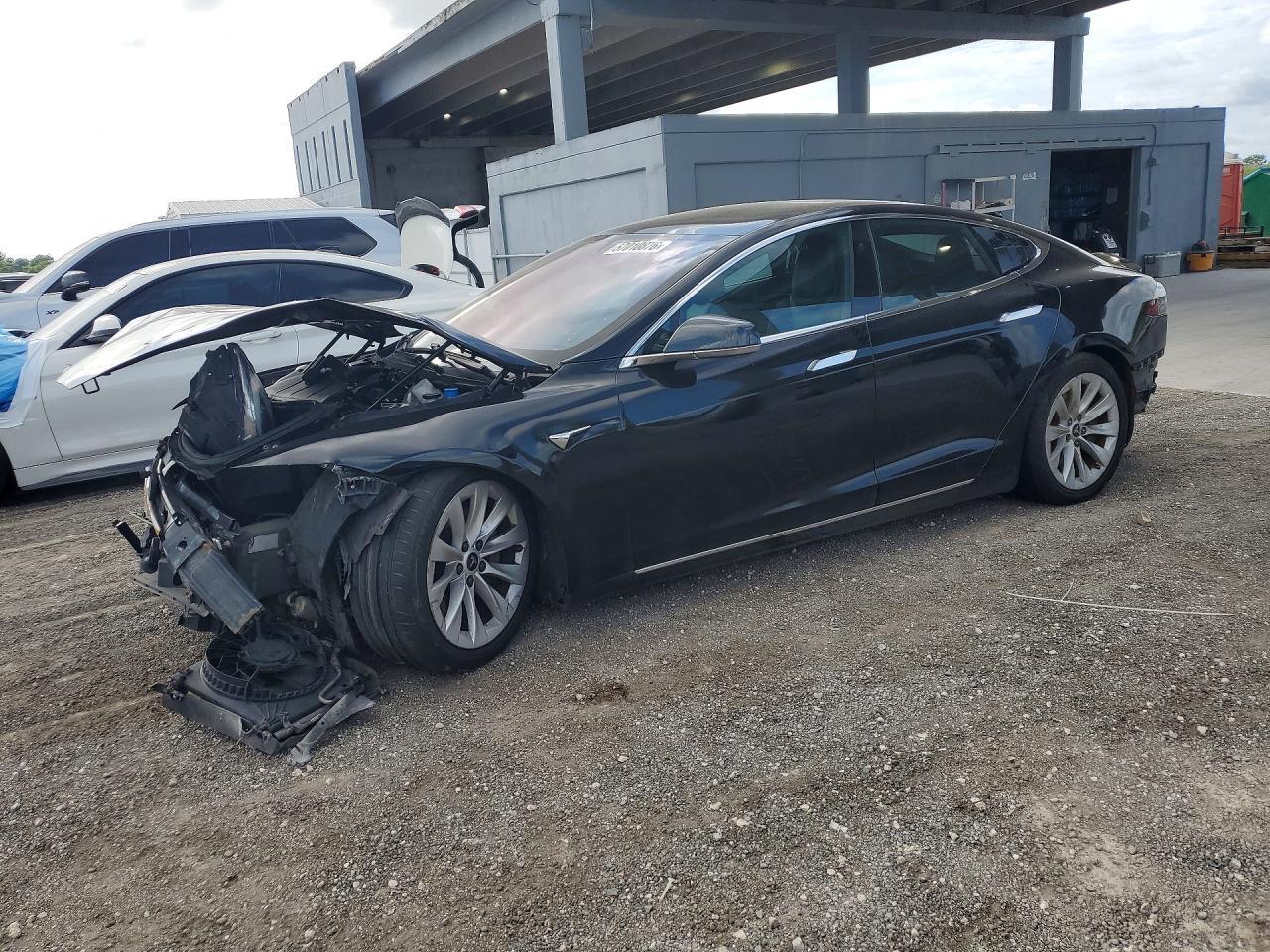 2018 TESLA MODEL 3 — фото 1
