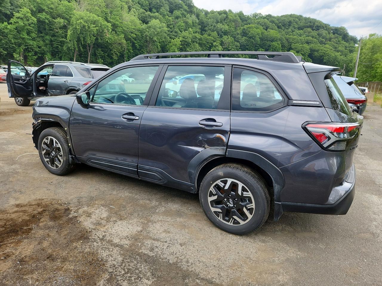 2026 SUBARU FORESTER — фото 2