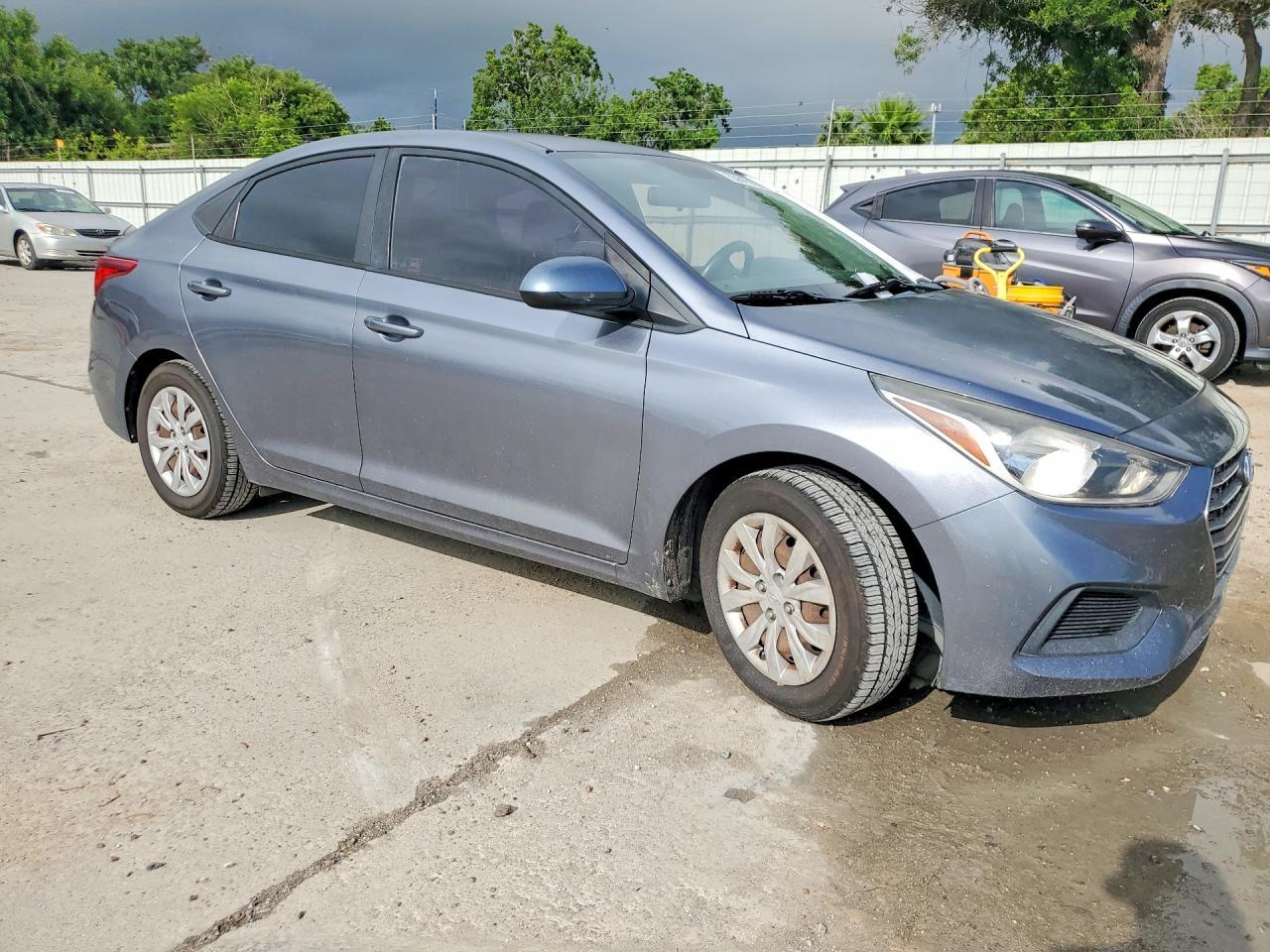 2019 HYUNDAI ACCENT — фото 4