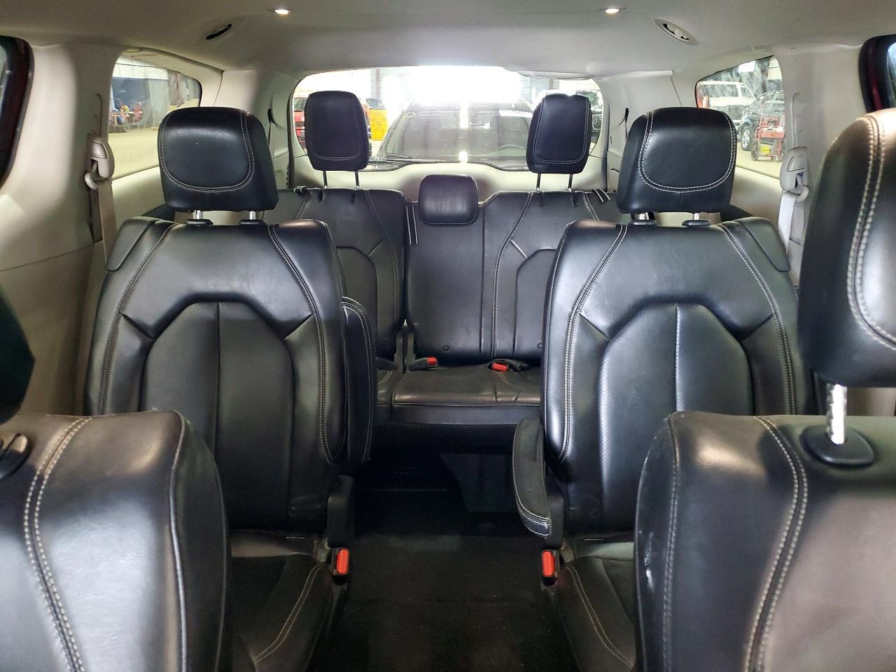 2020 CHRYSLER VOYAGER — фото 10