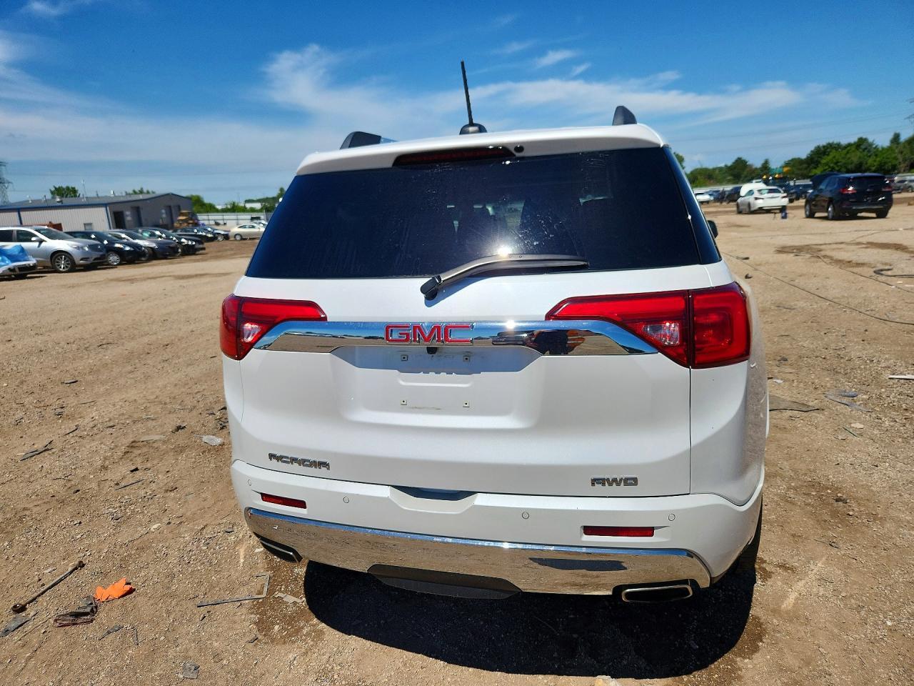 2019 GMC ACADIA — фото 6