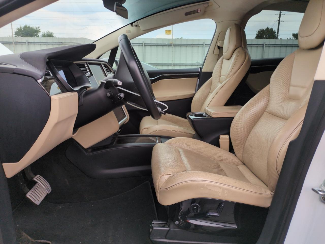 2016 TESLA MODEL X — фото 7